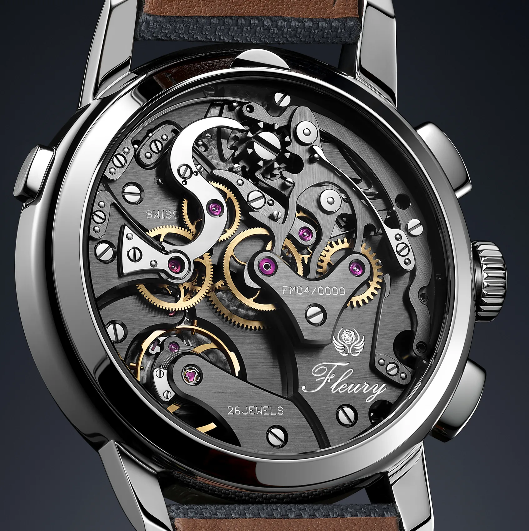 Fond saphir du chronographe FXR-4 laissant voir le calibre FM04
